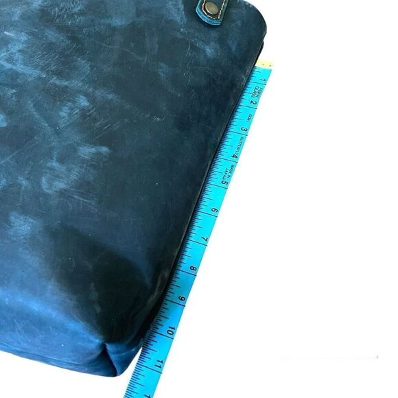 Full Grain Leather Tote in Midnight Blue - Picture 10 of 12